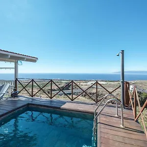 https://la-casita-costa-adeje-tenerife-38678.tenerifehoteles.net