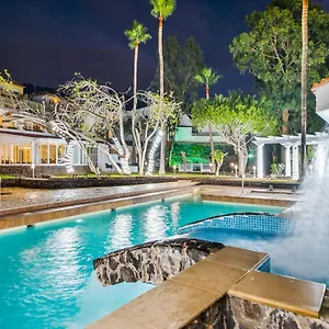 https://liberty-cottage-suite.tenerifehoteles.net